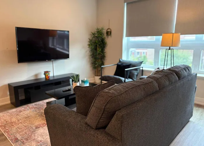 Sleek Style 3br Haven - Free Parking - Ashland 2n