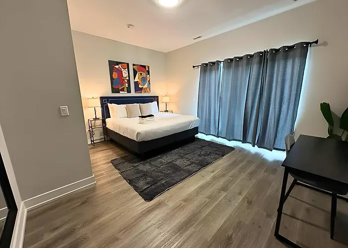 Sleek Style 3br Haven - Free Parking - Ashland 2n Chicago