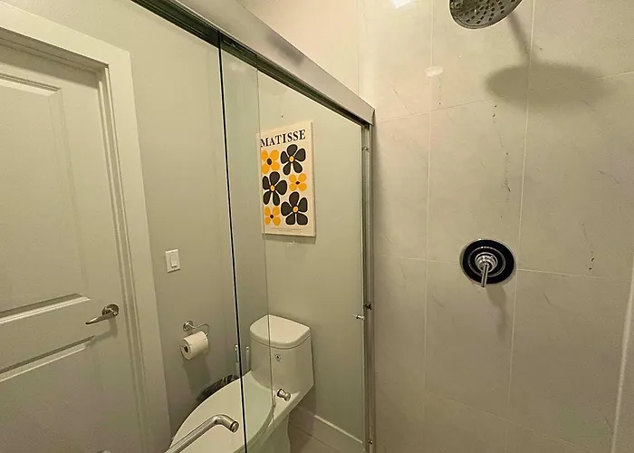 Sleek Style 3br Haven - Free Parking - Ashland 2n Appartement Chicago