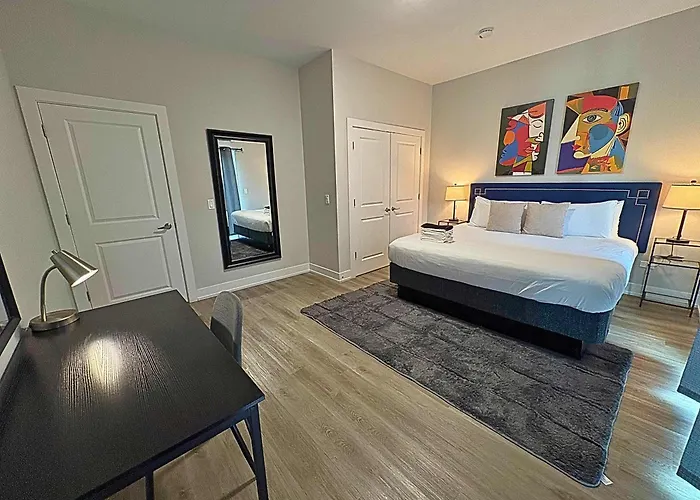 Sleek Style 3br Haven - Free Parking - Ashland 2n Appartement Chicago
