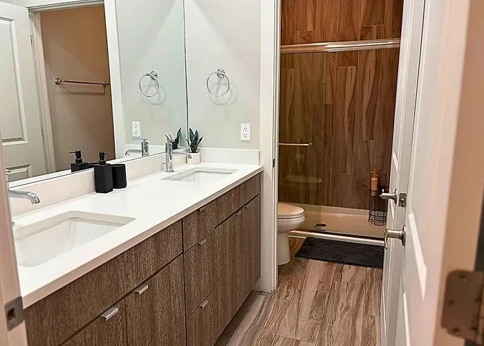 Sleek Style 3br Haven - Free Parking - Ashland 2n Appartement *